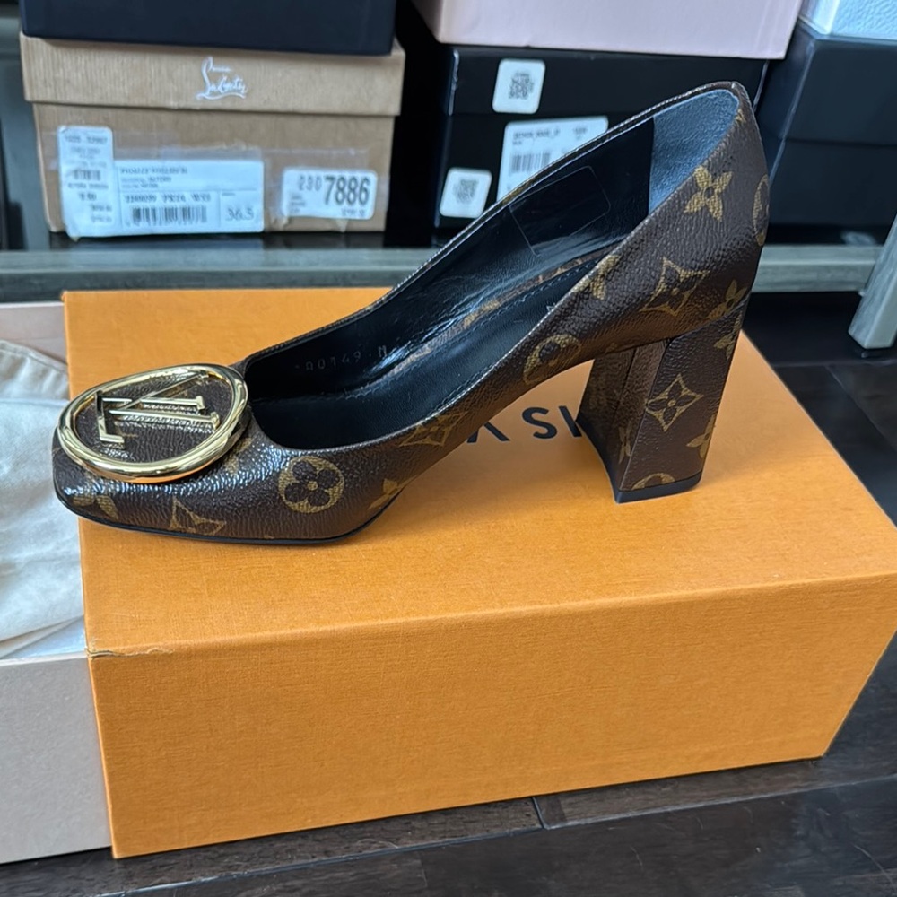 Louis Vuitton square toe Madeleine - Brown and Gold Monogram Block Heels